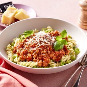 Beef Bolognese with Broccoli & Pasta